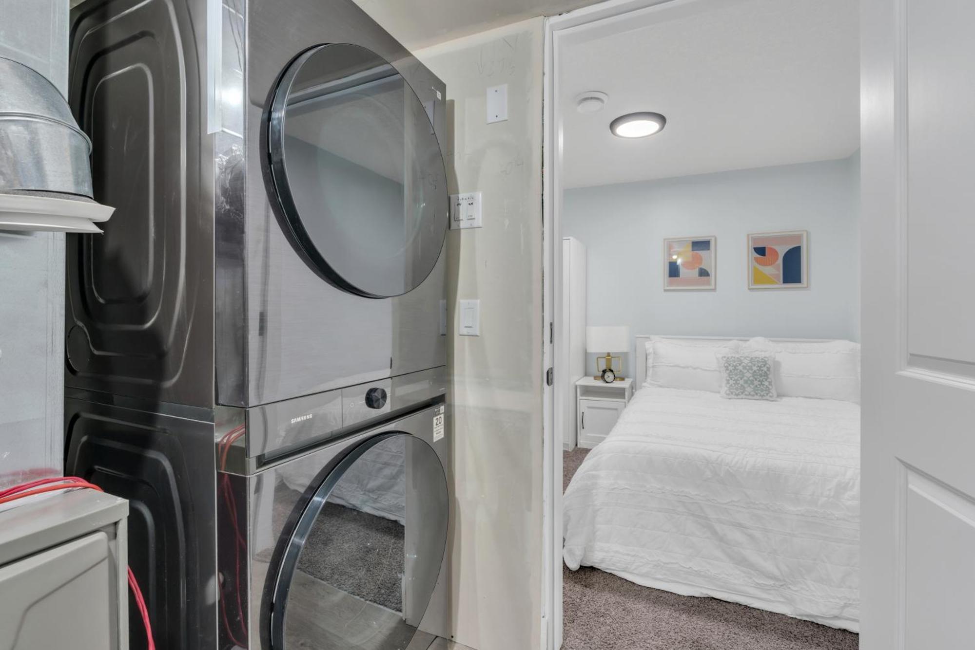 You Will Love This 2Br Guest Suite In Se YYC Kültér fotó